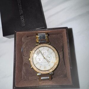 Michael kors watch. Like new